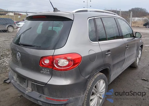 2011 Volkswagen Tiguan Sel z USA, uszkodzony, nr VIN WVGBV7AX5BW503906